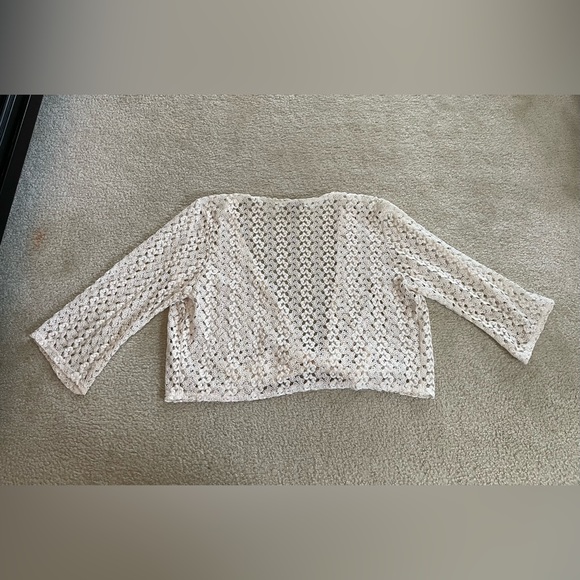 Maxima Dress Cover Up - Shrug - Size: Medium / Large - Picture 5 of 6